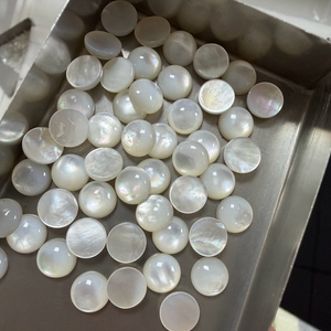Perles rondes en nacre blanche de 2 mm et 8 mm pour la fabrication de bijoux - Product Image 3