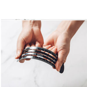 Signet-règle en métal de haute qualité, écologique, avec impression émail souple découpée en relief, motifs animaux de dessin animé (chien, chat, renard, canard) - Product Image 5