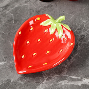 Porte-savon en céramique en forme de fraise, design dessin animé rouge et rose, auto-drainant, rangement pour salle de bain, cadeau décoratif - Product Image 3