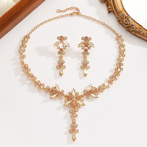 Conjunto de collar y pendientes de cristal con cadena de aleación, estilo explosión transfronteriza europea y americana, de gran impacto, para novia y boda - Product Image 2