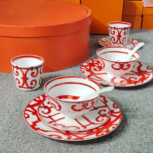 Service de table en céramique européen exquis de 10 pièces pour 2 personnes, en porcelaine fine - Product Image 3