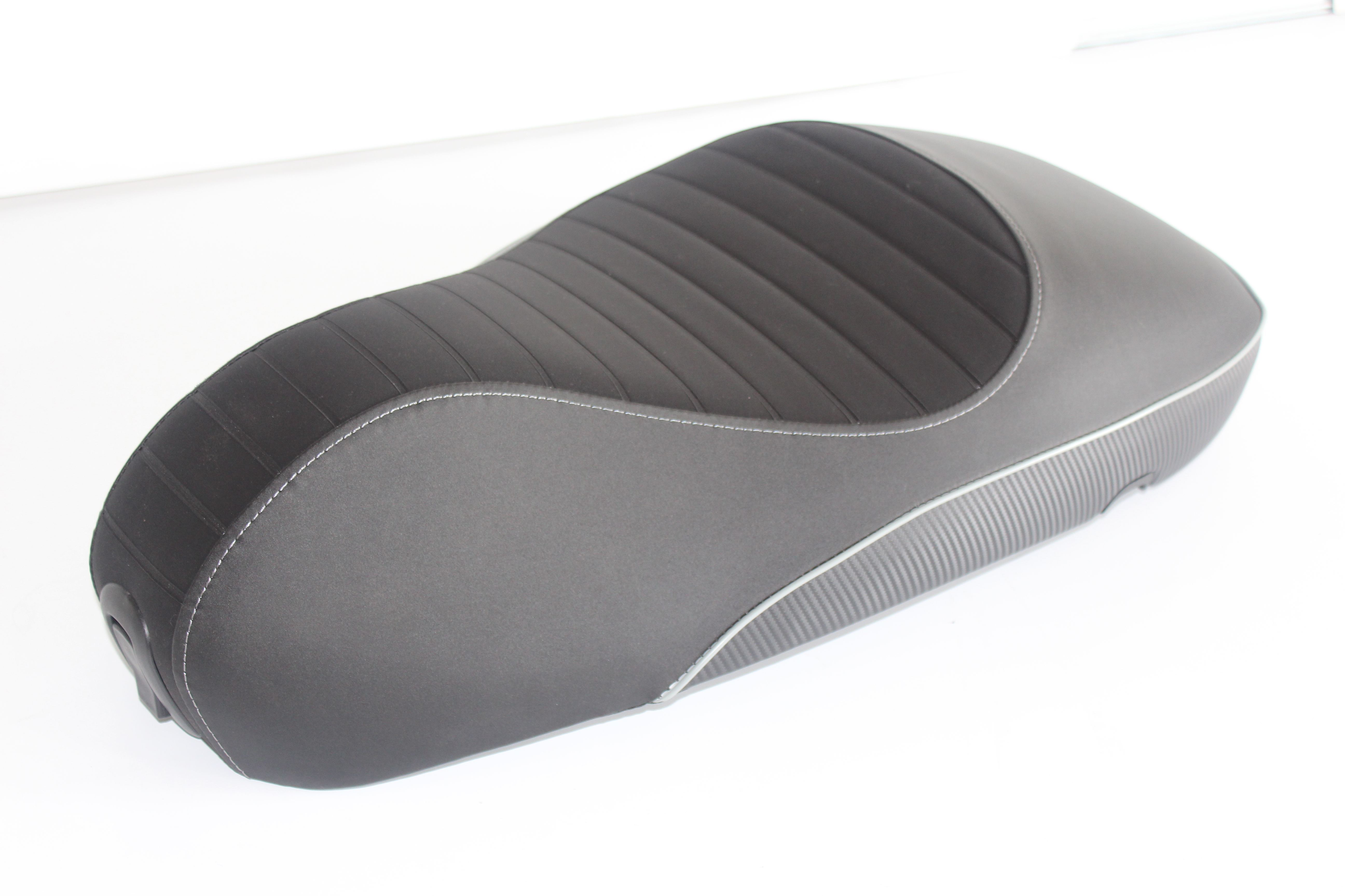 สีดำกับสีเทาแบบดาม