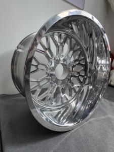 KYKY 22x12 22x14 24x12 24x14 26x16 met op maat gemaakte zwevende doppen Gesmede <span class=keywords><strong>4x4</strong></span> Offroad 8x170 8x180 8x6.5 6x5.5 Gepolijste vrachtwagenwielen - Product Image 2