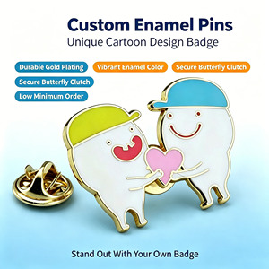 Badge émaillé personnalisé motif dessin animé, plaqué or, couleurs vives, logo personnalisé, faible MOQ, attache papillon pour cadeaux promotionnels et souvenirs - Product Image 1
