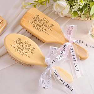 Cepillo de pelo de madera, peine de madera personalizado con cojín de aire y nombre grabado, regalos para propuesta de dama de honor, regalo de agradecimiento de boda - Product Image 1