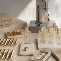 Parfum en marque blanche avec options de fragrance personnalisées pour les propriétaires de marques
