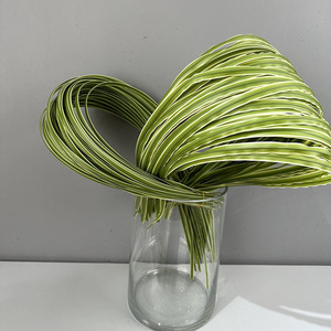 Arreglos Florales para Bodas al por Mayor, Diseño Floral, Hojas de Plástico Suave de 0.9cm-1.5cm, Hierba Artificial - Product Image 1