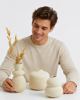 Ensemble de vases en céramique de forme ronde, finition crème mate, récipient sculptural minimaliste pour la décoration intérieure Japandi