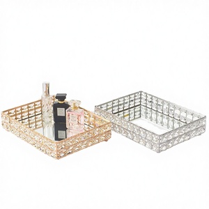 <span class=keywords><strong>Vassoio</strong></span> Moderno in Cristallo <span class=keywords><strong>e</strong></span> Vetro Dorato per Trucchi <span class=keywords><strong>e</strong></span> Gioielli con Design Decorativo per la Casa - Product Image 4