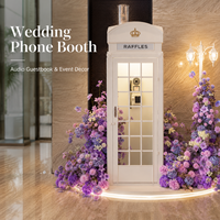 Cabine téléphonique vintage londonienne en fer blanc, livre d'or audio, décoration florale pour mariage, événement, accessoire de photomaton pour lieu de réception