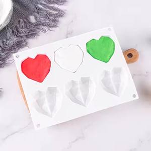 Machine à glaçons résistante à la chaleur 6 cavités en forme de coeur Silicone Cupcake moule cuisson <span class=keywords><strong>Mousse</strong></span> gâteau moule Muffin Pan - Product Image 4