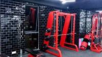 Equipo Multifuncional de Gimnasio Commander CMDR-B1063, Máquina de Cable Cruzado para Ejercicios de Musculación, Máquina Smith de Acero