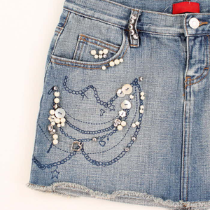 Mini-jupes en <span class=keywords><strong>jean</strong></span> sexy ornées de sequins personnalisés, robes pour femmes brodées de strass, jupes courtes à bord brut - Product Image 3