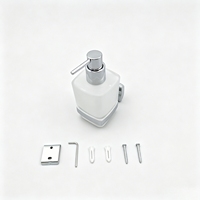 Distributeur de savon liquide manuel en verre dépoli à base carrée moderne en alliage de zinc chromé Metalique 51025B-CR pour salle de bain d'hôtel