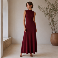 Robe longue maxi en maille bordeaux personnalisée pour femme, col montant, sans manches, coupe trapèze
