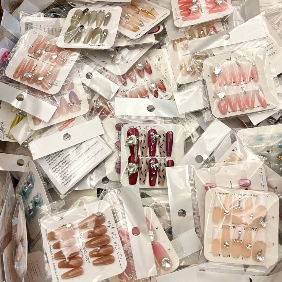 Wholesale Random Design Size Handmade 10pcs/set Acrylic False Artificial Fingernails Cat Eye Short Press on Nails