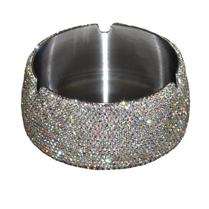 Factory Fashion Trend Ladies Bling Girl Designer Cool Ash Tray Modern Car Lighter Stainless Steel Glitter Cigar Crystal Ashtray