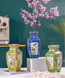 Vase en émail carré jaune fait à la main antique chinois Vase en céramique décor à la maison avec motif fleur et oiseaux complexe bord doré - Product Image 3