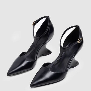 Sandales à bout pointu pour femmes avec brides en T, sexy, à boucles de cheville, talons compensés hauts, escarpins d'été découpés - Product Image 3