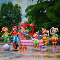 Statue de Joker pour parc d'attractions, design intriguant, en fibre de verre/résine époxy, peinte à la main, pour la décoration extérieure des paysages urbains
