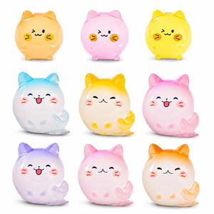Figurines de chat en résine miniatures phosphorescentes en gros, statues de chatons translucides pour maison de poupée, micro-paysage, décoration intérieure - Product Image 1