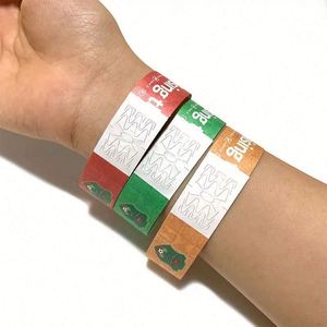 สายรัดข้อมือกระดาษไทเวคแบบกำหนดเองสำหรับงานอีเวนต์ ป้องกันการนำกลับมาใช้ใหม่ สายรัดข้อมือคุณภาพพรีเมียมสำหรับโรงพยาบาล บัตรประจำตัวทางการแพทย์ งานปาร์ตี้ บัตรประจำตัววีไอพี - Product Image 6