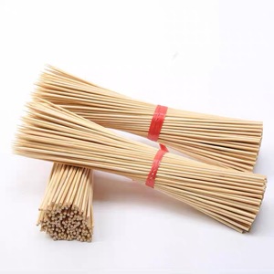 100% palitos <span class=keywords><strong>de</strong></span> <span class=keywords><strong>madera</strong></span> natural <span class=keywords><strong>palos</strong></span> <span class=keywords><strong>de</strong></span> bambú <span class=keywords><strong>redondos</strong></span> <span class=keywords><strong>gruesos</strong></span> China con logotipo personalizado - Product Image 5