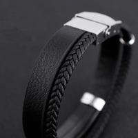 Vente chaude Bracelet Blanc Personnalisé Graver Logo Simple Réglable En Acier Inoxydable Noir Pu Cuir Wrap Bracelet Tissé pour Hommes