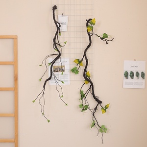 <span class=keywords><strong>Ramas</strong></span> <span class=keywords><strong>de</strong></span> vid <span class=keywords><strong>de</strong></span> seda artificial, tallos <span class=keywords><strong>de</strong></span> sauce seco y rizado torcido para jarrón, decoración del hogar, centro <span class=keywords><strong>de</strong></span> <span class=keywords><strong>mesa</strong></span> <span class=keywords><strong>de</strong></span> boda, decoración rústica <span class=keywords><strong>de</strong></span> granja - Product Image 3