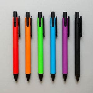 Stylo bille en métal durable à prix abordable, avec logo personnalisé et impression sérigraphique, idéal pour le bureau – Échantillon gratuit, vente chaude - Product Image 1