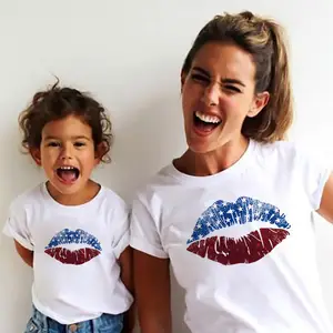 Ivy85013A 2022 yaz basit gökkuşağı yay mektup baskılı anne ve bana T-shirt aile T-shirt anne ve kızı