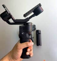 Stabilizer Kamera Genggam Tiga-Axis Profesional RS 3 Mini Bekas Laris Manis