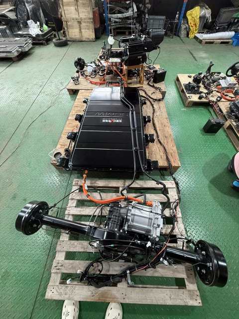 Wuling Yangguang Van Mini EV Electric Motor 60KW 75KW With Control Unit 41KWH Electric Drive Full Ev Whole Set Conversion Kit