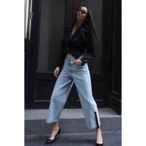 Jeans Demi de Corte Recto con Cierre Lateral - Product Image 1