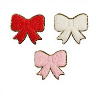 Patchs en chenille brodés faits à la main en gros, thermocollants, de haute qualité, rouge, arbre de Noël, chaussettes, vêtements pour femmes et hommes