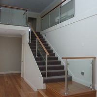 Rampe d'escalier en verre pour intérieur avec main courante en métal, fabrication chinoise