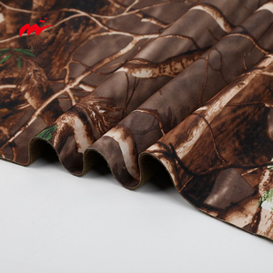 Tecido Softshell Impermeável com Estampa de Árvore Camuflada, Poliéster Spandex com Stretch em 4 Direções, Laminado com TPU - Product Image 3