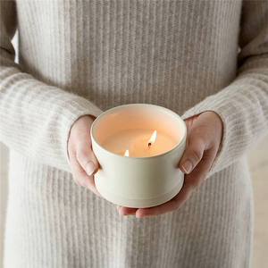 Eleganza raffinata di natale decorativo opaco bianco decorazione di cerimonia nuziale a buon mercato di <span class=keywords><strong>ceramica</strong></span> decorazione della casa candela <span class=keywords><strong>vasetti</strong></span> - Product Image 1