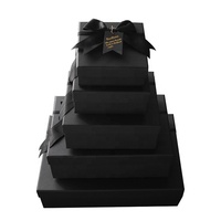 Emballage cadeau personnalisé A1 avec boîtes rigides noires, fermeture à nœud en satin large, étuis carrés et rectangulaires et arrangement