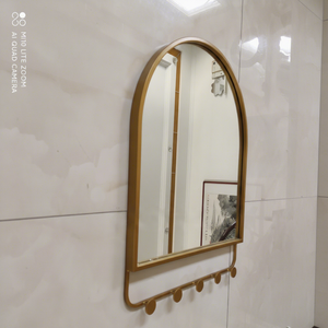 <span class=keywords><strong>Espejo</strong></span> de Baño Moderno con Marco de Metal Dorado y Estante, 40x60 cm - Product Image 3