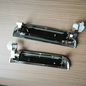 Maniglia esterna della portiera dell'auto per <span class=keywords><strong>Ford</strong></span> <span class=keywords><strong>Ranger</strong></span> Mazda B2500 BT50 99-06 <span class=keywords><strong>accessori</strong></span> UM46-59-410 UM46-58-410 cromata - Product Image 3