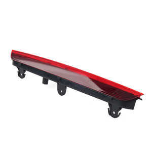 Luz de Freno LED Roja y Negra de Montaje Alto para Audi Q7, Modelo 2007-2015 M124 - Product Image 5