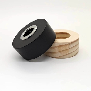 Tapa de Madera Sólida Cuadrada con Tuerca Metálica para Botella de Perfume de Vidrio, con Logotipo Personalizado de Marca OEM, Suministro de Fábrica - Product Image 1