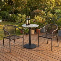 Chaise de salle à manger moderne et minimaliste en rotin tressé avec système de traction pour balcon, jardin, hôtel, patio (PE)