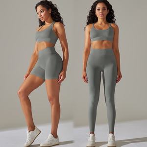 Completi da allenamento 4 pezzi 2 Design reggiseno da Yoga Sexy pantaloncini da motociclista Scrunch Leggings sportivi Set da corsa da donna tuta Activewear - Product Image 5