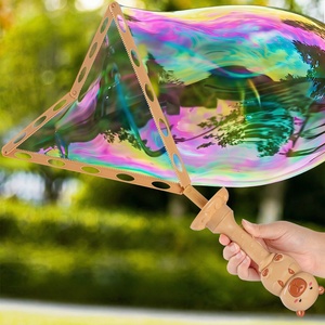 Grand bâton à <span class=keywords><strong>bulles</strong></span> <span class=keywords><strong>de</strong></span> dessin animé, jouet souffleur <span class=keywords><strong>de</strong></span> <span class=keywords><strong>bulles</strong></span> portatif pour enfants, garçons et filles, vente en gros <span class=keywords><strong>de</strong></span> bâtons à <span class=keywords><strong>bulles</strong></span> électriques géants - Product Image 2