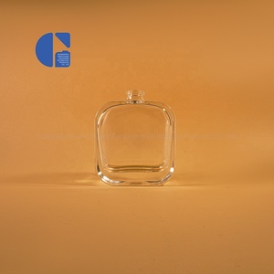 Esclusiva Bottiglia di Profumo Quadrata Piatta da 50ml con Lato a Griglia Texturizzata e Base Pesante in Vetro, Flacone Spray per Fragranze di Design di Alta Gamma - Product Image 4