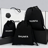 Luxus Kosmetik Aufbewahrung Verpackung Weich Staub dicht Schwarz Custom Print Logo Leinwand Geschenk Baumwolle Staub Kordel zug Tasche Tasche für Handtasche