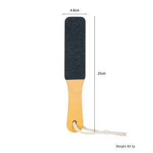 En stock épurateur de <span class=keywords><strong>pieds</strong></span> à quatre faces en bois de hêtre 4-en-1 <span class=keywords><strong>pieds</strong></span> lisses <span class=keywords><strong>râpe</strong></span> fichier Long manche Portable callosités dissolvant callosités - Product Image 2