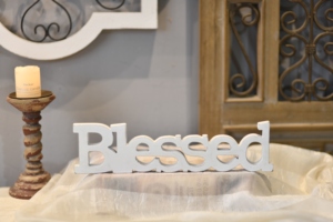 Fatto a mano casale benedetto parola Freestanding segno di ritaglio fatto di legno rustico Home Gallery decorazione <span class=keywords><strong>della</strong></span> parete di legno lettere - Product Image 6